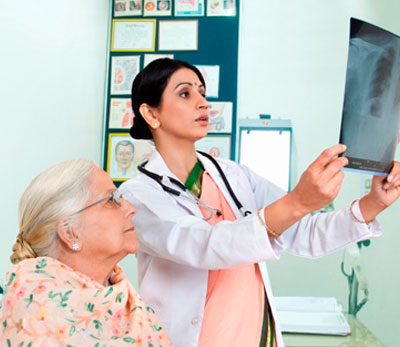 Our world-renowned surgeons provide expert care for advanced-stageand recurrent ovarian, fallopian tube and peritoneal cancer, including extensive cytoreduction, or debulking surgery.